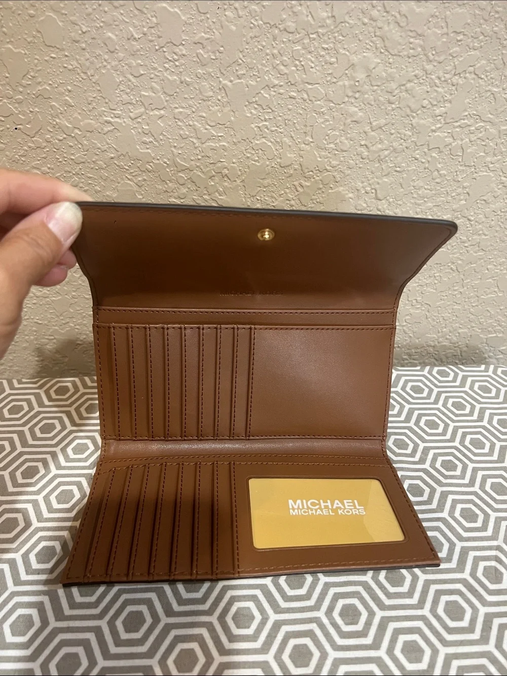 Michael Kors Vanilla MK Logo large trifold with Gold Hardware